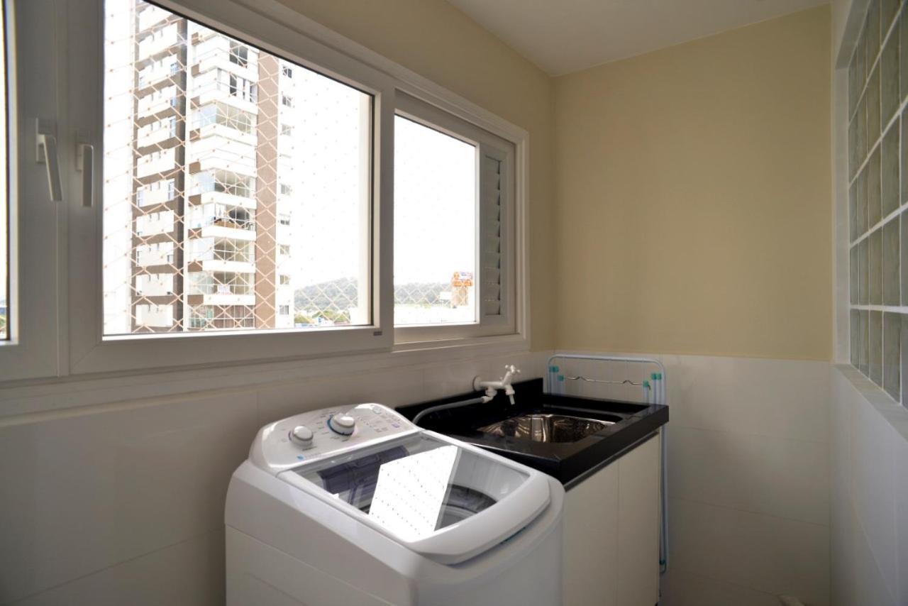 Ferienwohnung Frente Mar Pe Na Areia, Na Av Atlantica Balneário Camboriú Exterior foto