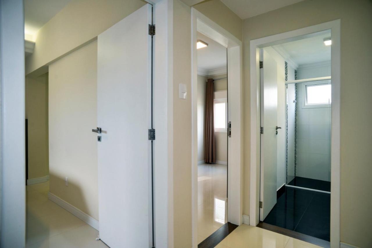 Ferienwohnung Frente Mar Pe Na Areia, Na Av Atlantica Balneário Camboriú Exterior foto